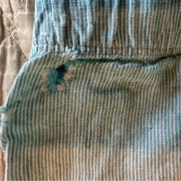 J.Jill Aqua/light blue & white Striped Love Linen Skirt-size-medium.Hole on side - Picture 9 of 13